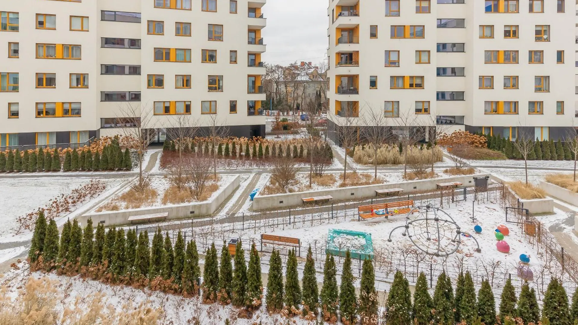 2 Bedroom Apartment Beautiful Green Surroundings Miedzyborska Street By Noclegi Renters Warszawa Polska